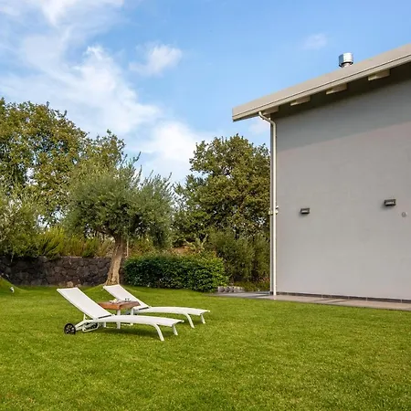 Design In Villa Piedimonte Etneo